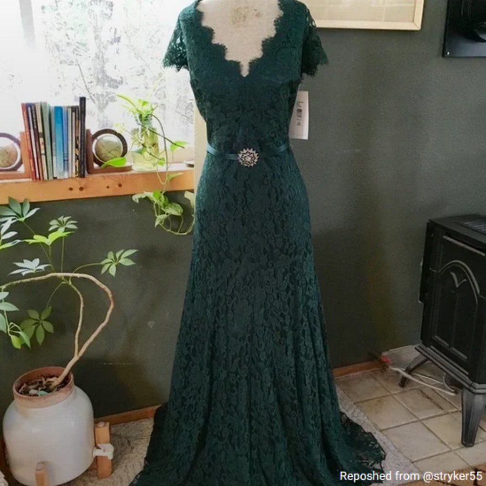 NWT Theia couture gala gown